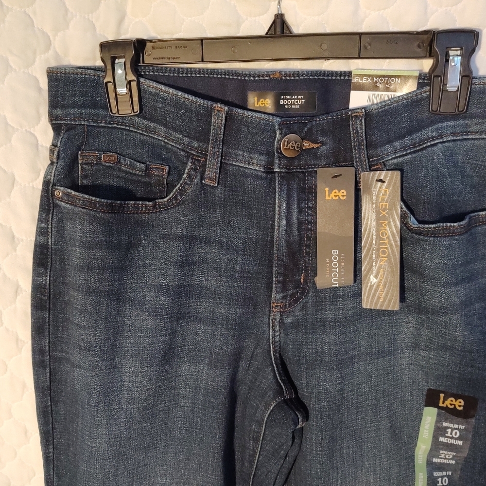 Sz 10 Flex Motion Lee Jeans NWT